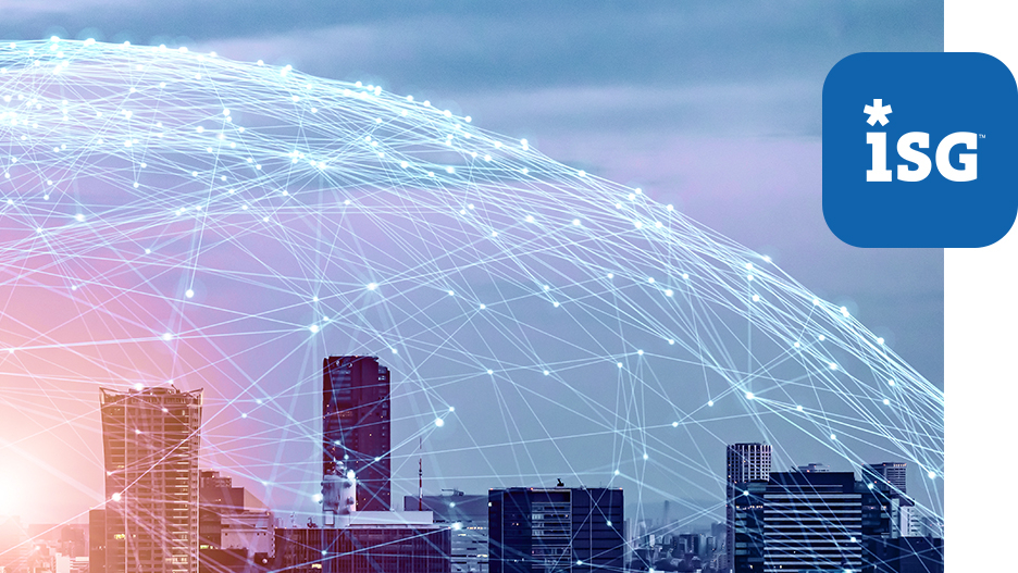 Städtische Skyline mit visualisiertem digitalen Netzwerk und Cloud-Konnektivität, ISG-Logo.